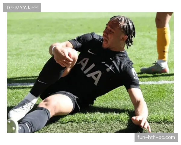 哈维·西蒙斯进攻端表现解析：荷兰队对其依赖程度与战术适配性